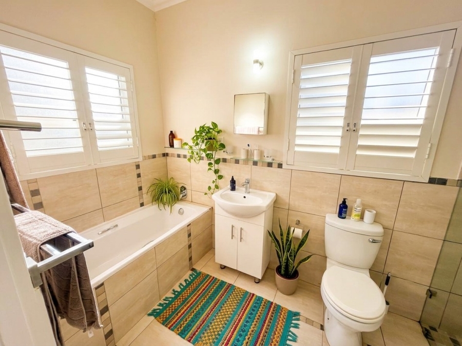 4 Bedroom Property for Sale in Kenton On Sea Eastern Cape